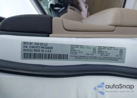 2021 Jeep Grand Cherokee Overland 4X4 z USA, uszkodzony, nr VIN 1C4RJFCT1MC564628